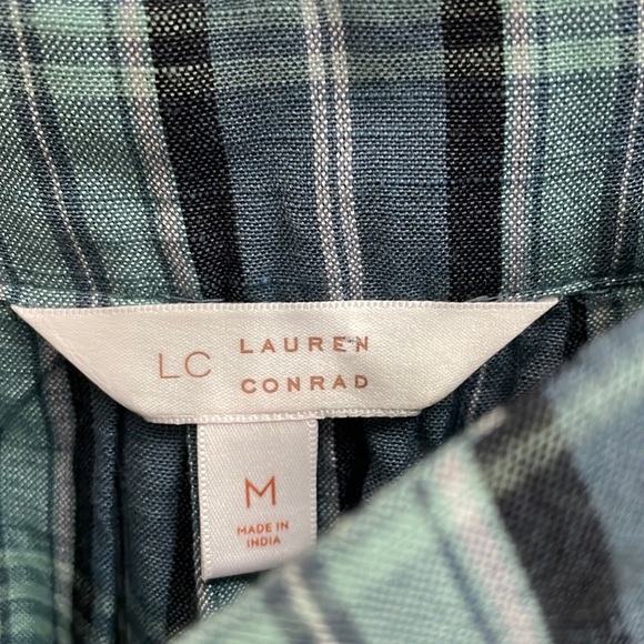 Lauren Conrad blue plaid top. M - Picture 6 of 6